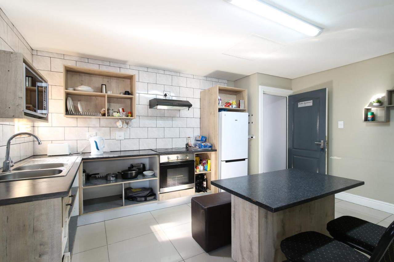 Camdene Guesthouse Cape Town Bagian luar foto