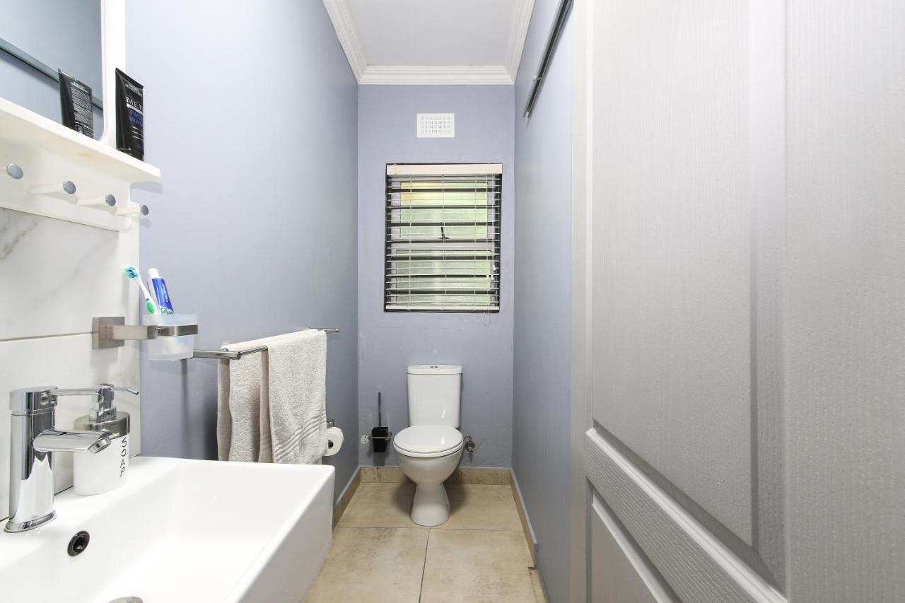 Camdene Guesthouse Cape Town Bagian luar foto