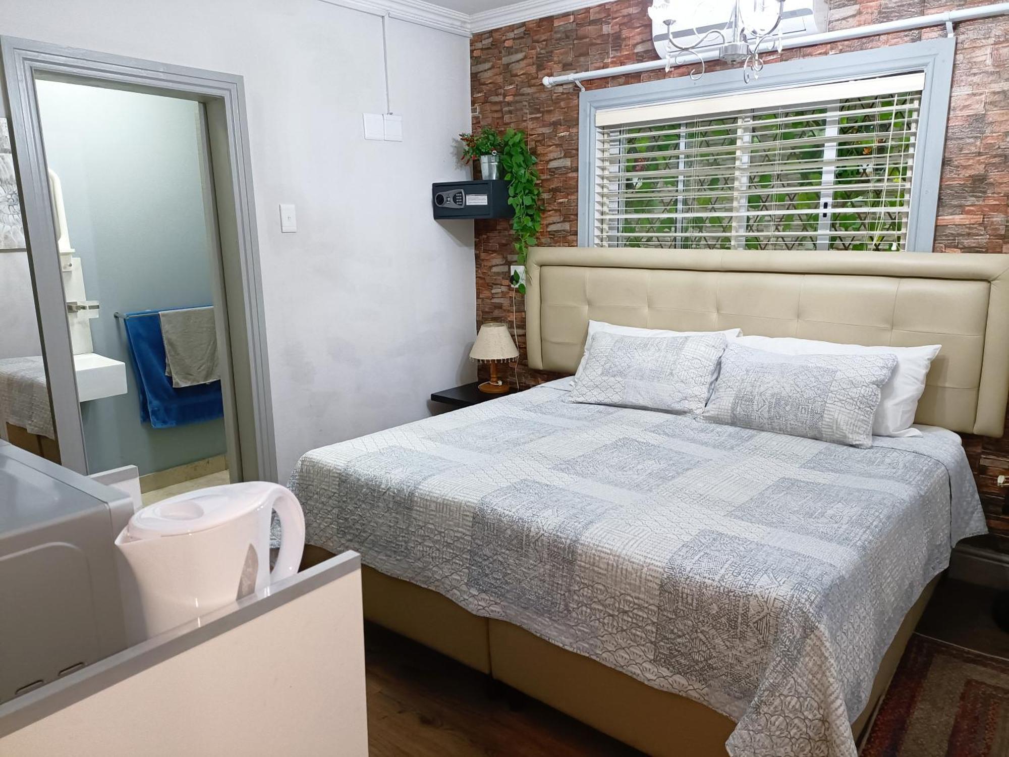Camdene Guesthouse Cape Town Bagian luar foto