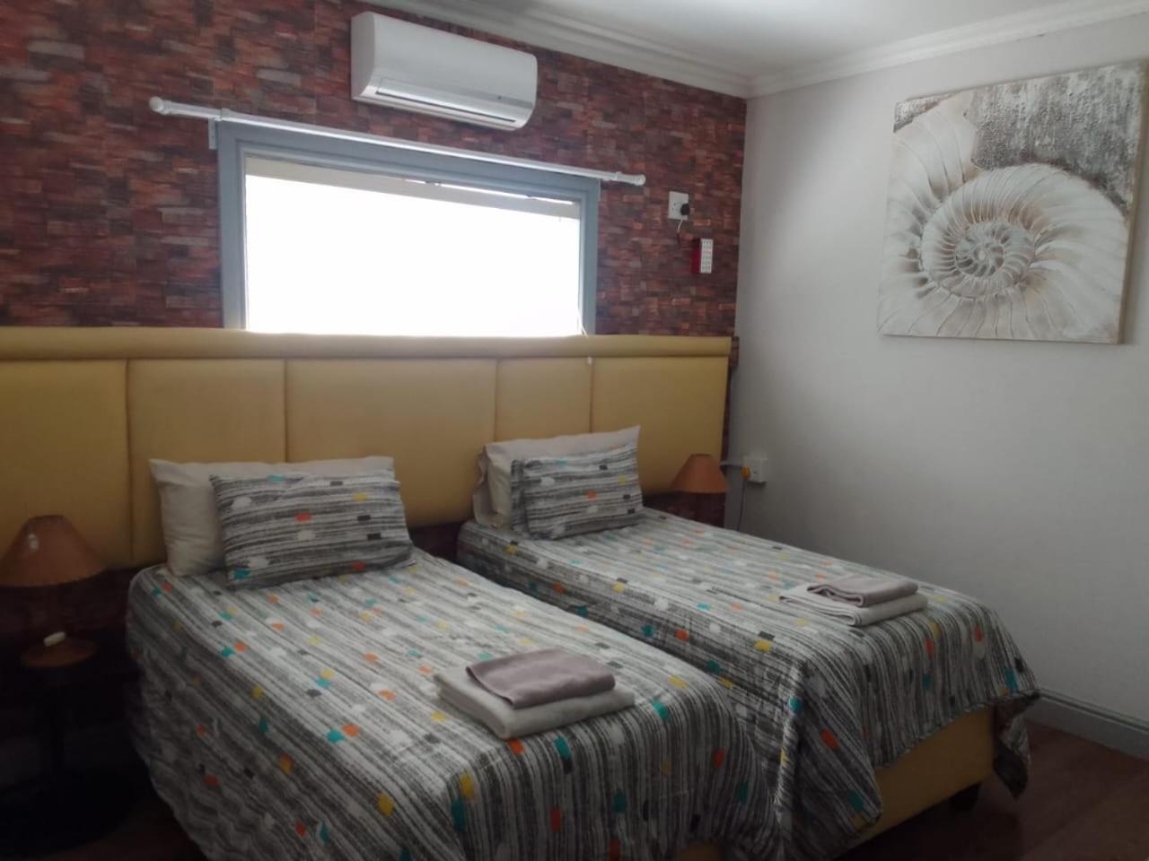Camdene Guesthouse Cape Town Bagian luar foto